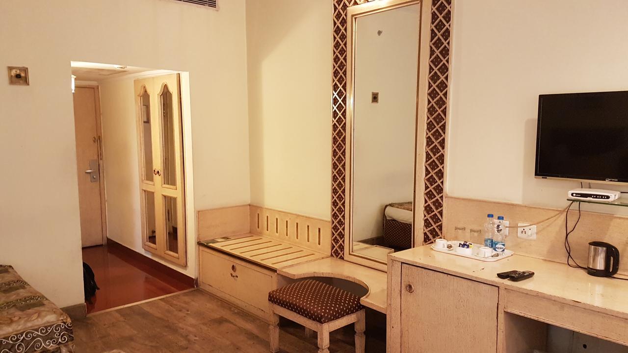 Ohris Baseraa Hyderabad Exterior photo